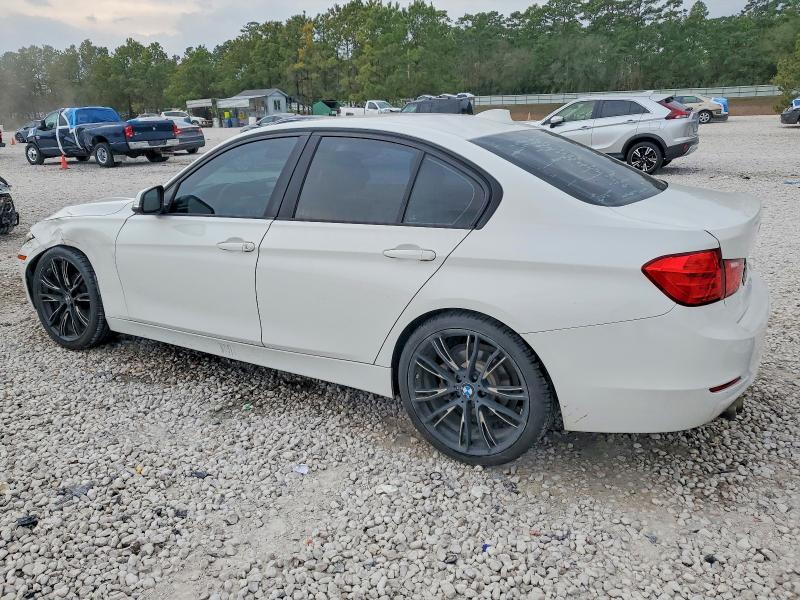 72273865 :رقم المزاد ، WBA3A5G53FNS90588 vin ، 2015 Bmw 328 مزاد بيع