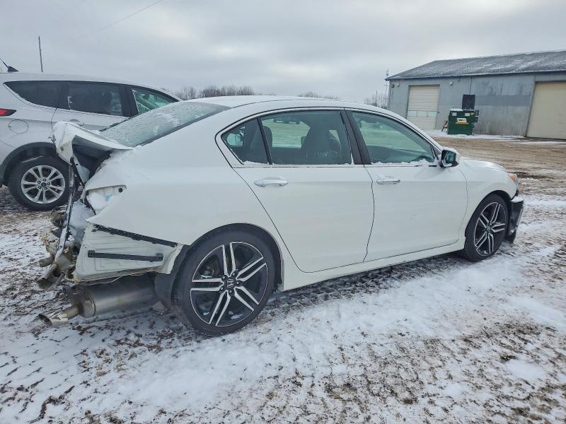 2017 Honda Accord მანქანა იყიდება აუქციონზე, vin: 1HGCR2F68HA104348, აუქციონის ნომერი: 99657265