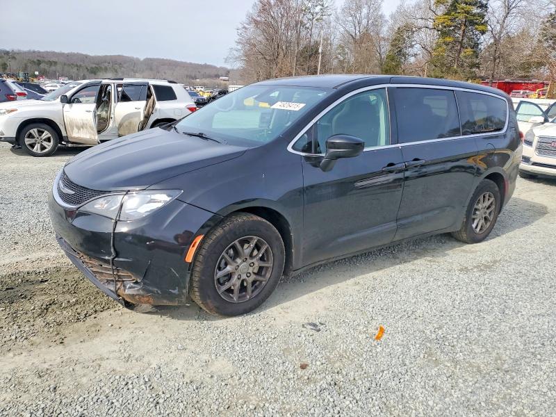 74926415 :رقم المزاد ، 2C4RC1DG0HR565216 vin ، 2017 Chrysler Pacifica مزاد بيع