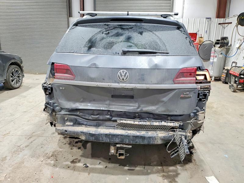 75208515 :رقم المزاد ، 1V2LR2CA3JC530240 vin ، 2018 Volkswagen Atlas مزاد بيع