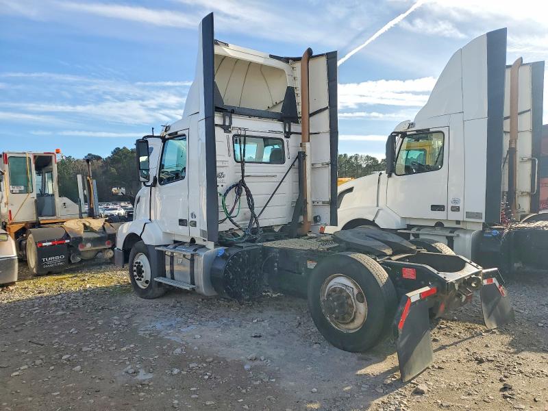 72864635 :رقم المزاد ، 4V4N39TG9HN987968 vin ، 2017 Volvo Vn Vnl مزاد بيع