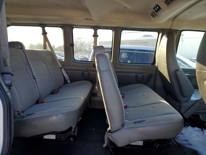 73536475 :رقم المزاد ، 1GJW7PFA2C1174657 vin ، 2012 Gmc Savana مزاد بيع