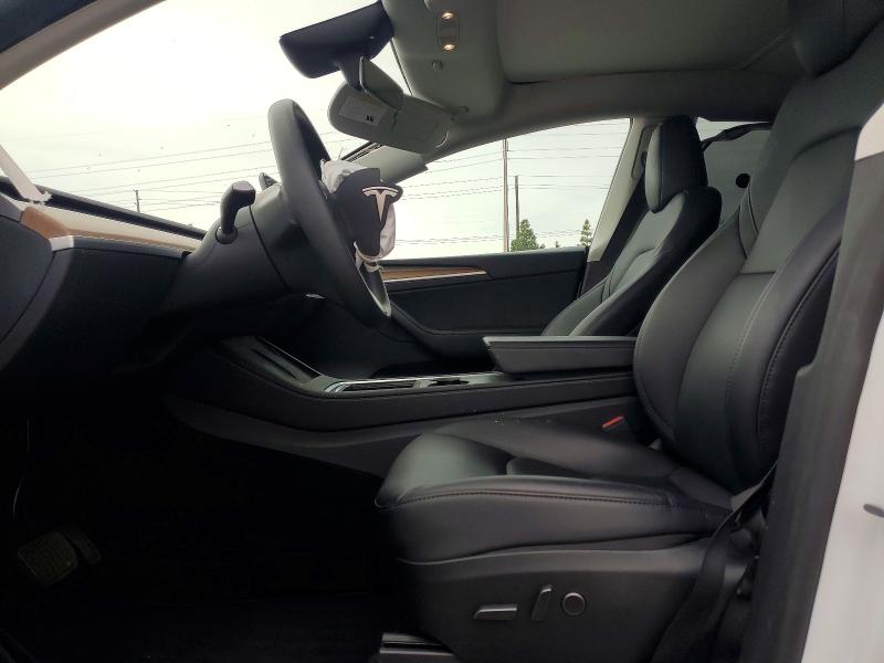 98241895 :رقم المزاد ، 7SAYGAEE5RF020481 vin ، 2024 Tesla Model Y مزاد بيع