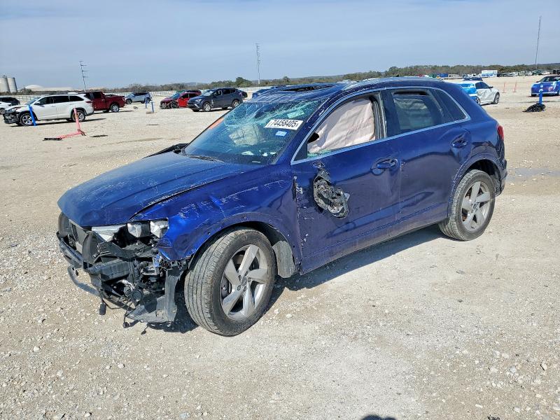 74458405 :رقم المزاد ، WA1AUCF39M1075012 vin ، 2021 Audi Q3 مزاد بيع
