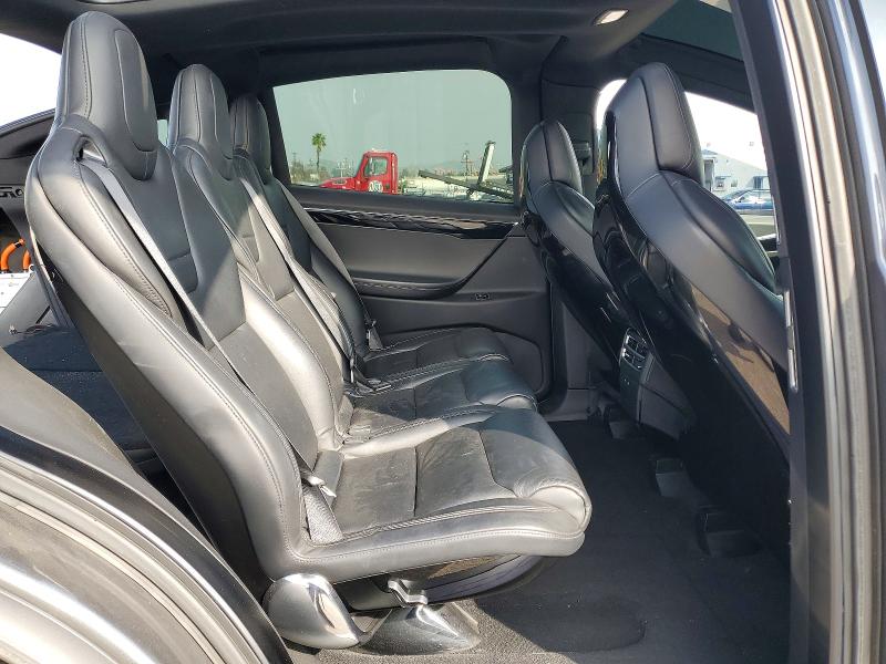 74479485 :رقم المزاد ، 5YJXCAE22GF002303 vin ، 2016 Tesla Model X مزاد بيع