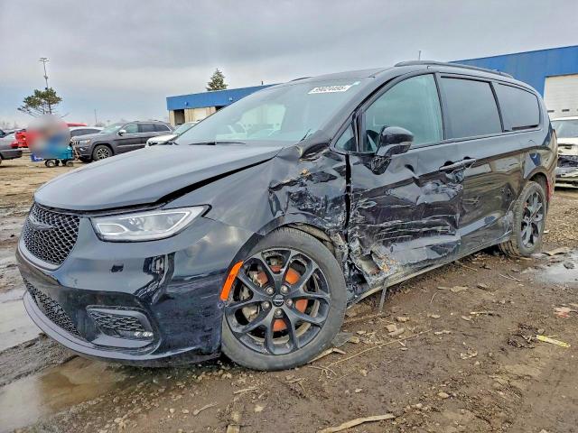Продаж на аукціоні авто 2024 Chrysler Pacifica, vin: 2C4RC1BG2RR192099, номер лоту: 99024495
