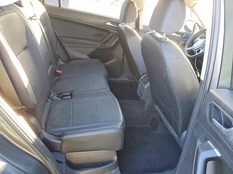 72724085 :رقم المزاد ، 3VV2B7AX9MM077364 vin ، 2021 Volkswagen Tiguan مزاد بيع
