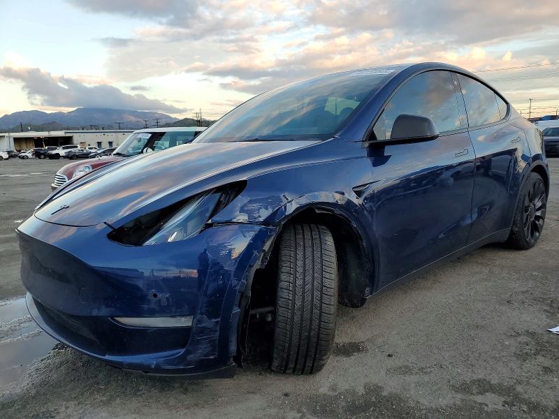 Auction sale of the 2022 Tesla Model Y, vin: 7SAYGDEF1NF558549, lot number: 98722045