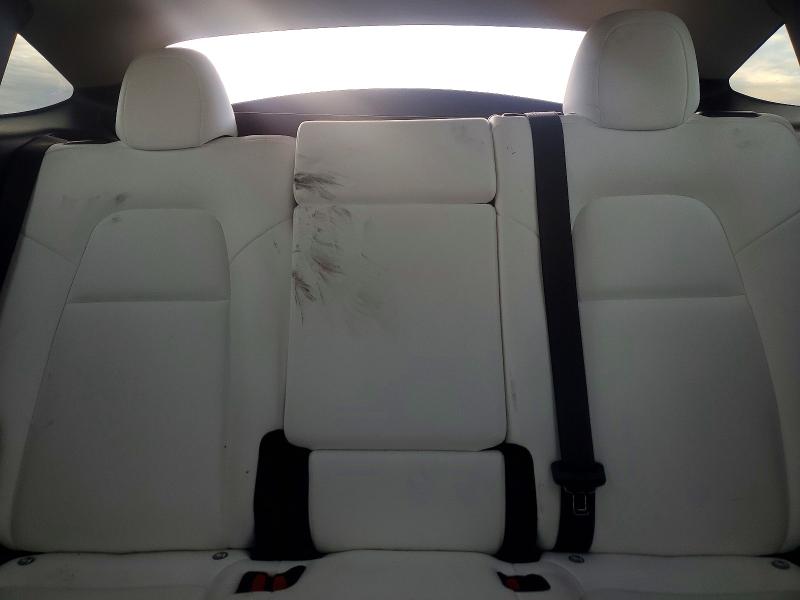 99670925 :رقم المزاد ، 7SAYGDEF2RF024417 vin ، 2024 Tesla Model Y مزاد بيع