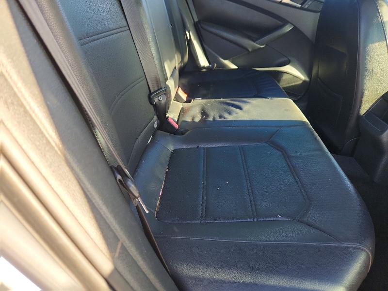 73873525 :رقم المزاد ، 1VWAT7A33FC092027 vin ، 2015 Volkswagen Passat مزاد بيع