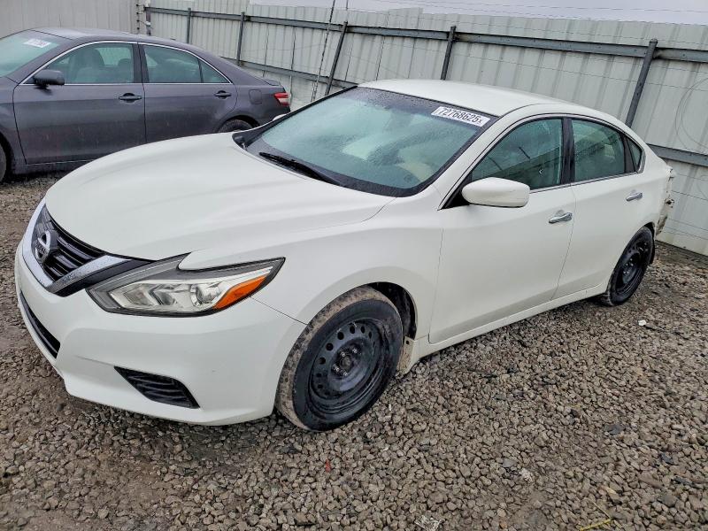 Auction sale of the 2017 Nissan Altima, vin: 1N4AL3AP3HC222525, lot number: 72768625