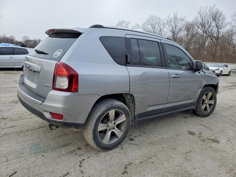 97569175 :رقم المزاد ، 1C4NJCEA3HD156477 vin ، 2017 Jeep Compass مزاد بيع