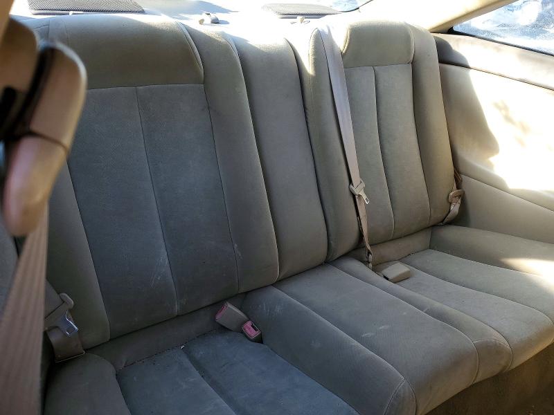 74785855 :رقم المزاد ، 2T1CE22P12C008394 vin ، 2002 Toyota Camry Solara مزاد بيع
