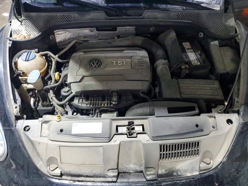 72113475 :رقم المزاد ، 3VW517AT9FM808581 vin ، 2015 Volkswagen Beetle مزاد بيع