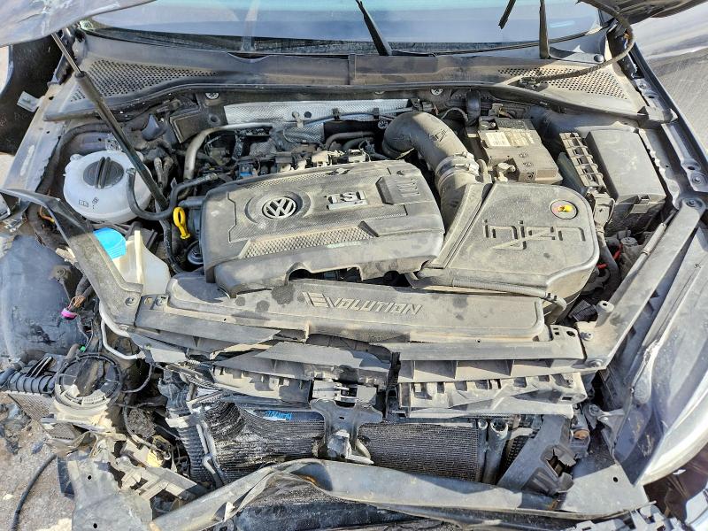 72922105 :رقم المزاد ، WVWVF7AUXHW044076 vin ، 2017 Volkswagen Golf R مزاد بيع