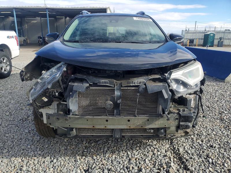 74883335 :رقم المزاد ، 2T3RFREV9JW716570 vin ، 2018 Toyota Rav4 مزاد بيع