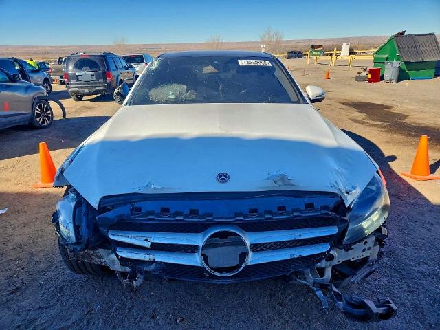73639995 :رقم المزاد ، WDDWF4JB5JR421392 vin ، 2018 Mercedes-benz C مزاد بيع