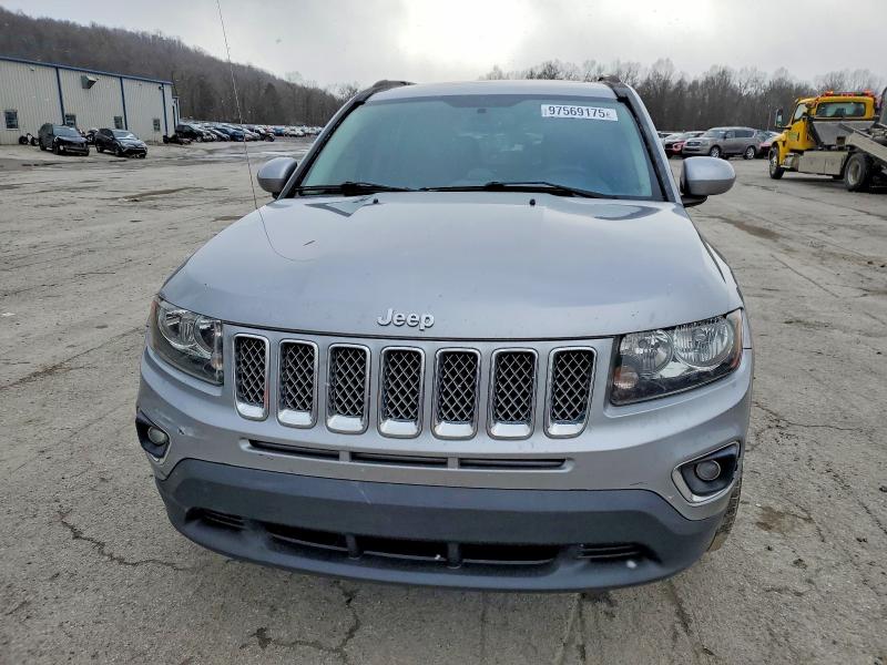 97569175 :رقم المزاد ، 1C4NJCEA3HD156477 vin ، 2017 Jeep Compass مزاد بيع