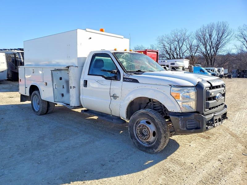 2015 Ford F550 Super მანქანა იყიდება აუქციონზე, vin: 1FDUF5HT1FED56251, აუქციონის ნომერი: 97996205