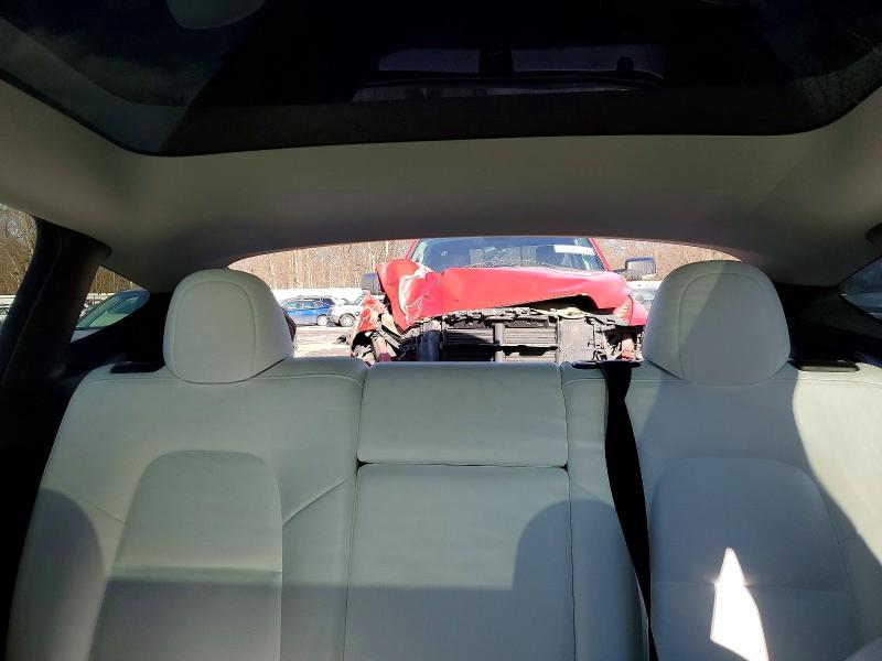 2024 Tesla Y მანქანა იყიდება აუქციონზე, vin: 7SAYGDEF7RA264611, აუქციონის ნომერი: 72651595