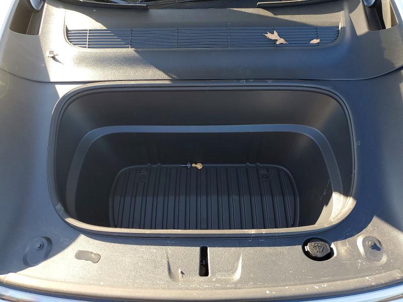 73898365 :رقم المزاد ، 7SAYGDED9TA500973 vin ، 2026 Tesla Model Y مزاد بيع