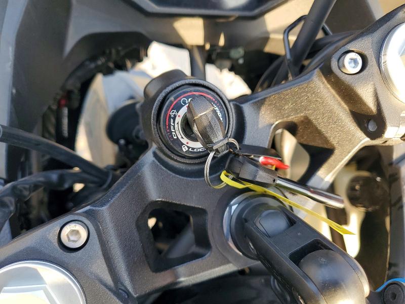 2025 Kawasaki Ex500 მანქანა იყიდება აუქციონზე, vin: ML5EXGG11SDA47748, აუქციონის ნომერი: 75504105