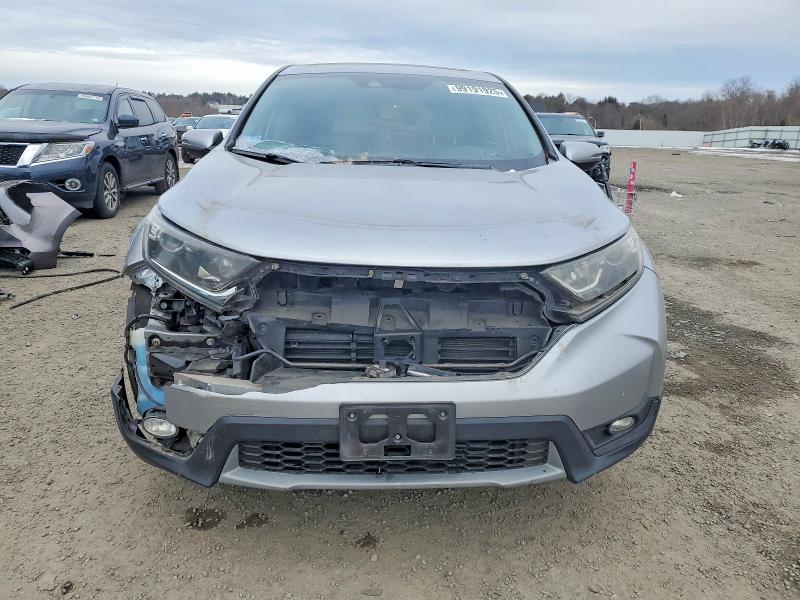 99191925 :رقم المزاد ، 7FARW2H57JE094175 vin ، 2018 Honda Cr-v مزاد بيع