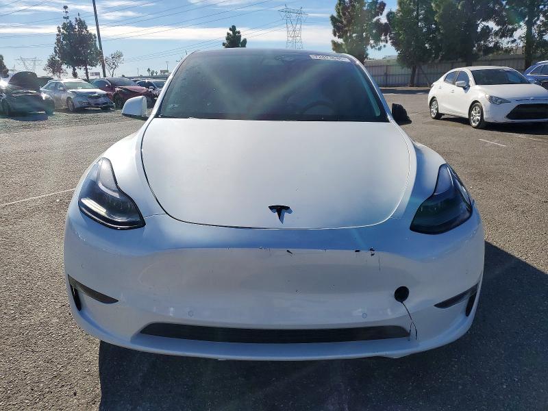 72423085 :رقم المزاد ، 7SAYGDEF4NF397419 vin ، 2022 Tesla Model Y مزاد بيع