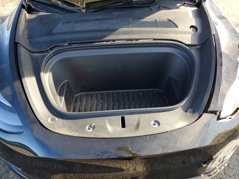 2025 Tesla Model Y მანქანა იყიდება აუქციონზე, vin: 7SAYGAEE2SF284182, აუქციონის ნომერი: 72400305