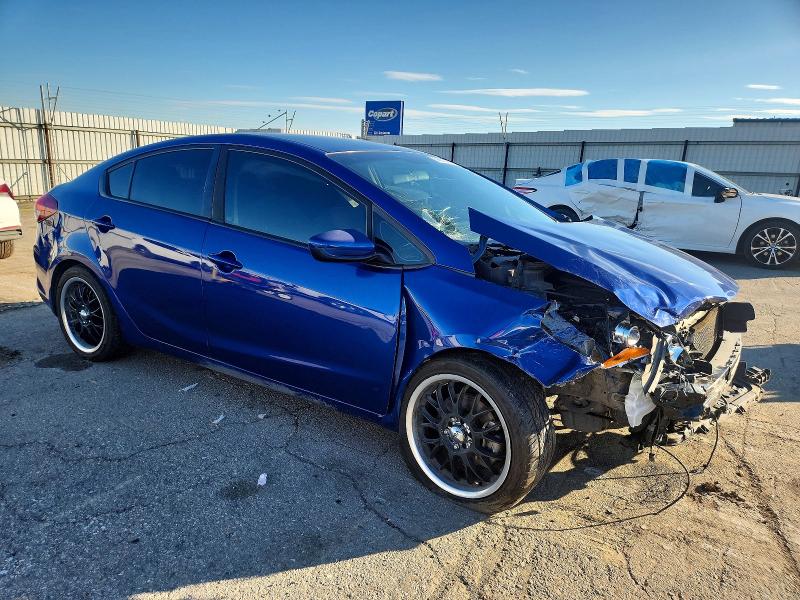 99852255 :رقم المزاد ، 3KPFK4A77HE129721 vin ، 2017 Kia Forte مزاد بيع