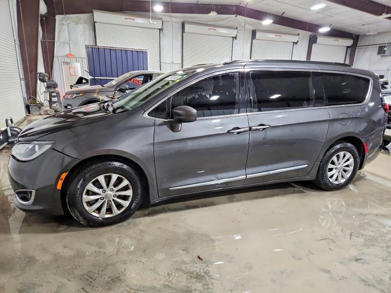 Aukcja sprzedaży 2017 Chrysler Pacifica, vin: 2C4RC1BG1HR576745, numer aukcji: 74102405