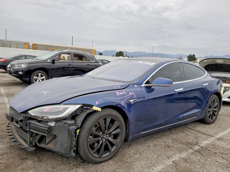98663915 :رقم المزاد ، 5YJSA1E20JF245874 vin ، 2018 Tesla Model S مزاد بيع