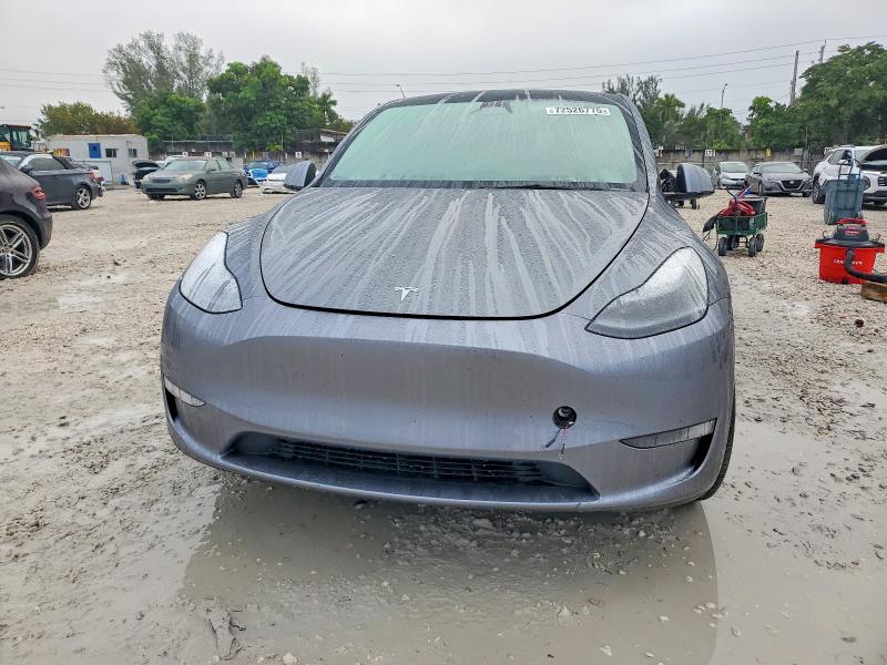 2024 Tesla Model Y მანქანა იყიდება აუქციონზე, vin: 7SAYGDED4RF200687, აუქციონის ნომერი: 72526775