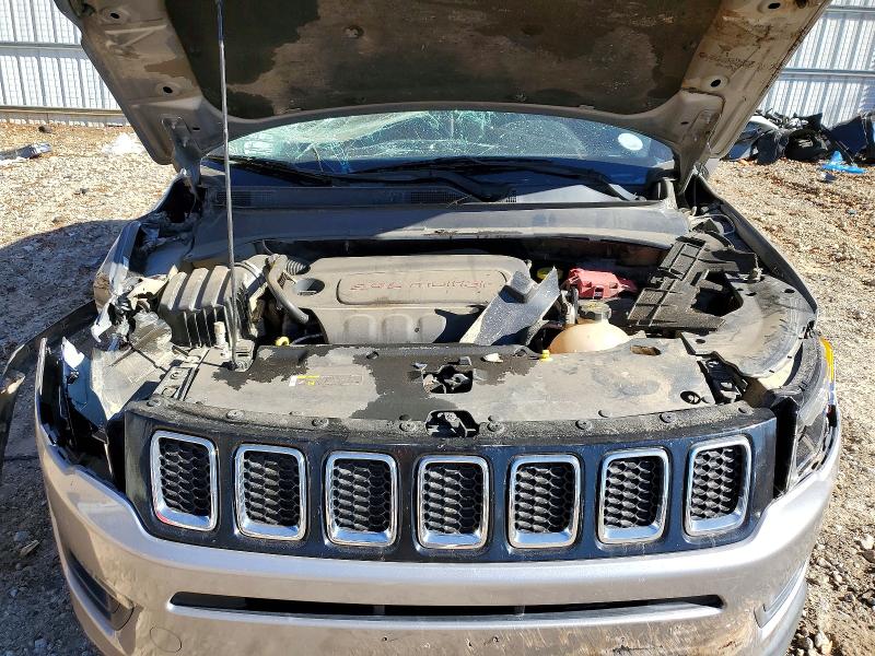 72987495 :رقم المزاد ، 3C4NJDBB6LT117372 vin ، 2020 Jeep Compass مزاد بيع