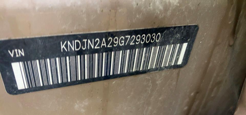 75489215 :رقم المزاد ، KNDJN2A29G7293030 vin ، 2016 Kia Soul مزاد بيع