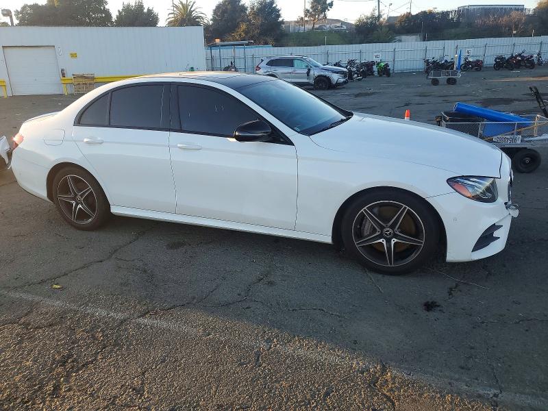73228485 :رقم المزاد ، WDDZF4JB1JA371702 vin ، 2018 Mercedes-benz E مزاد بيع