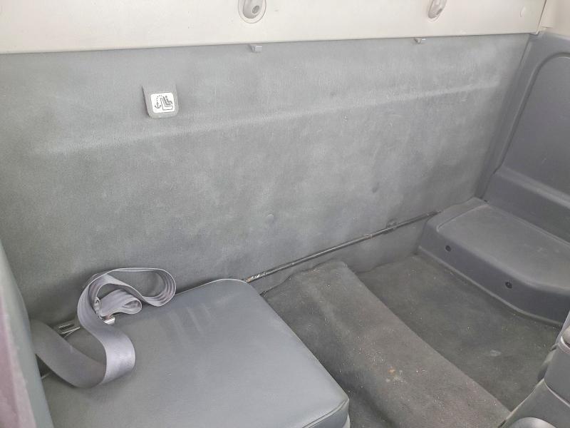 98699385 :رقم المزاد ، 1N6ED26YX2C381258 vin ، 2002 Nissan Frontier مزاد بيع