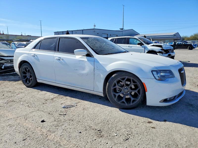 2019 Chrysler 300 მანქანა იყიდება აუქციონზე, vin: 2C3CCABG3KH708086, აუქციონის ნომერი: 73449105