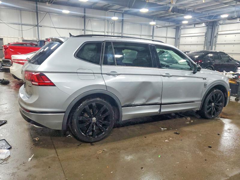 73999615 :رقم المزاد ، 3VV2B7AX8LM106531 vin ، 2020 Volkswagen Tiguan مزاد بيع