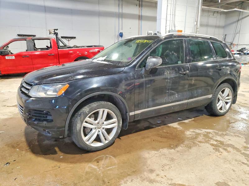 98557845 :رقم المزاد ، WVGEP9BP5DD010713 vin ، 2013 Volkswagen Touareg V6 مزاد بيع