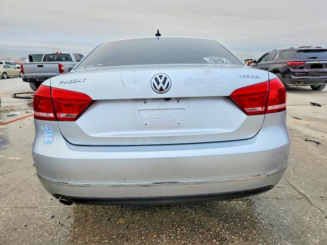 Продажа на аукционе авто 2015 Volkswagen Passat, vin: 1VWCT7A34FC027986, номер лота: 73993535
