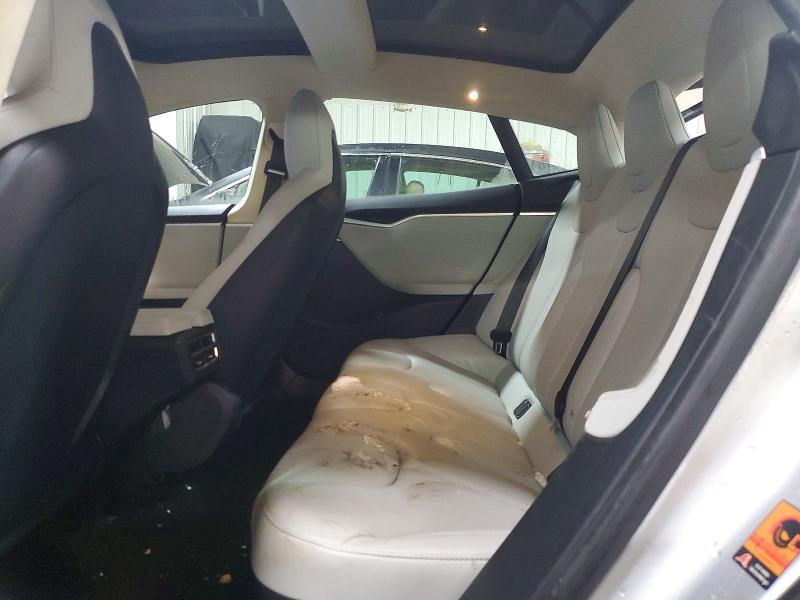 73259305 :رقم المزاد ، 5YJSA1H41FF083208 vin ، 2015 Tesla Model S مزاد بيع