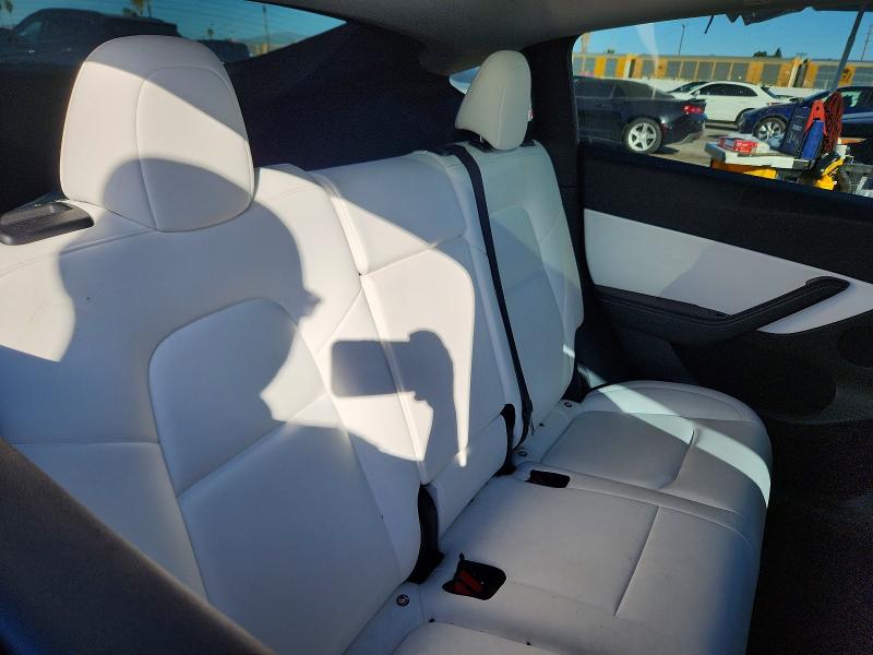 Продажа на аукционе авто 2021 Tesla Model Y, vin: 5YJYGDEF5MF230322, номер лота: 75090075