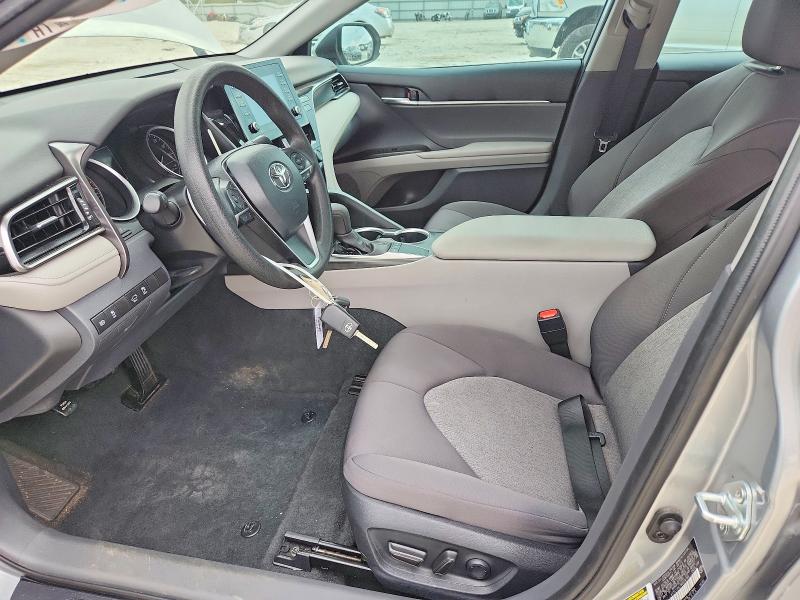 97982685 :رقم المزاد ، 4T1C11AK1NU076788 vin ، 2022 Toyota Camry مزاد بيع