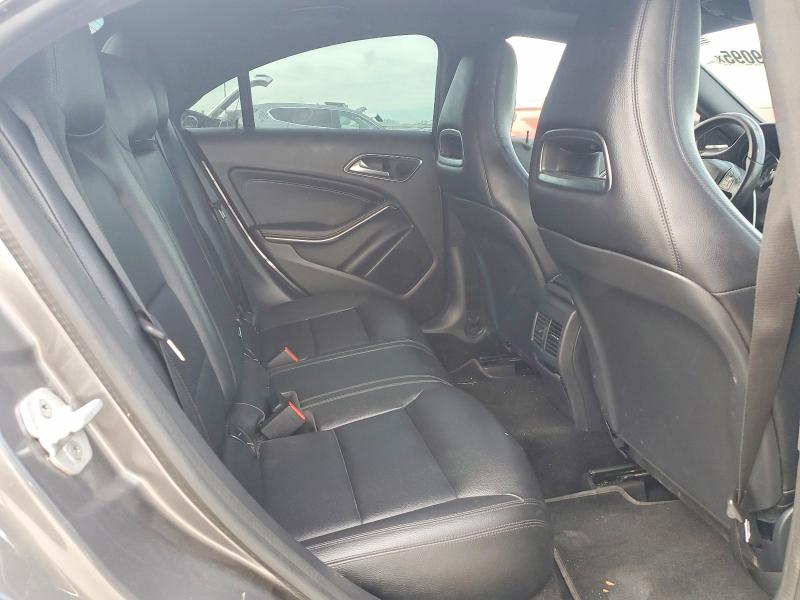 99929095 :رقم المزاد ، WDDSJ4EB4EN041027 vin ، 2014 Mercedes-benz Cla مزاد بيع
