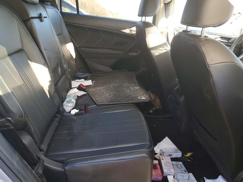 Продажа на аукционе авто 2022 Volkswagen Tiguan, vin: 3VV2B7AX8NM122666, номер лота: 72818385
