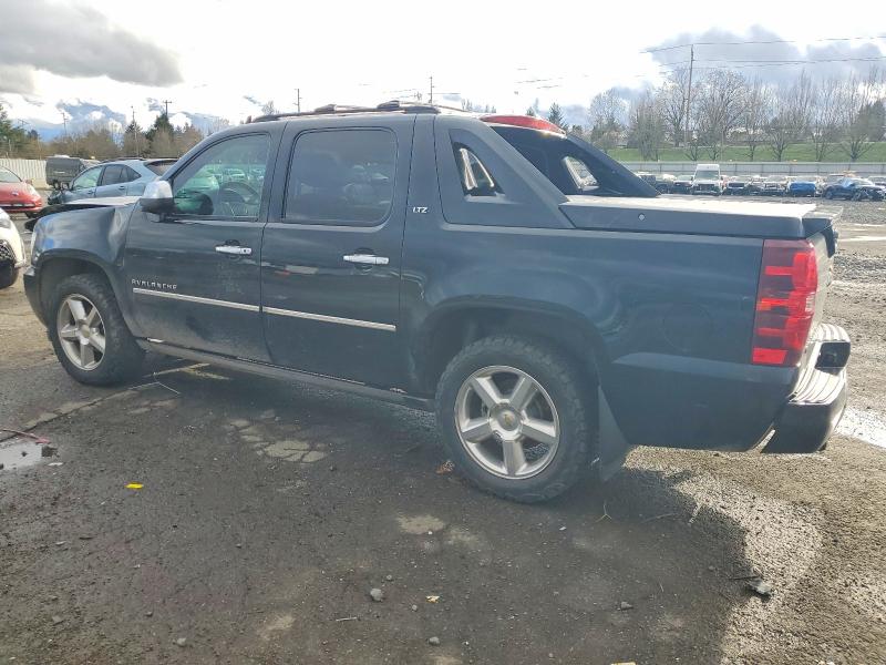 97977055 :رقم المزاد ، 3GNTKGE38BG320451 vin ، 2011 Chevrolet Avalanche مزاد بيع