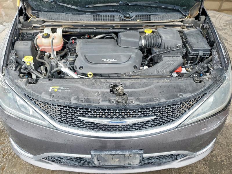 99351025 :رقم المزاد ، 2C4RC1FG4JR118049 vin ، 2018 Chrysler Pacifica مزاد بيع