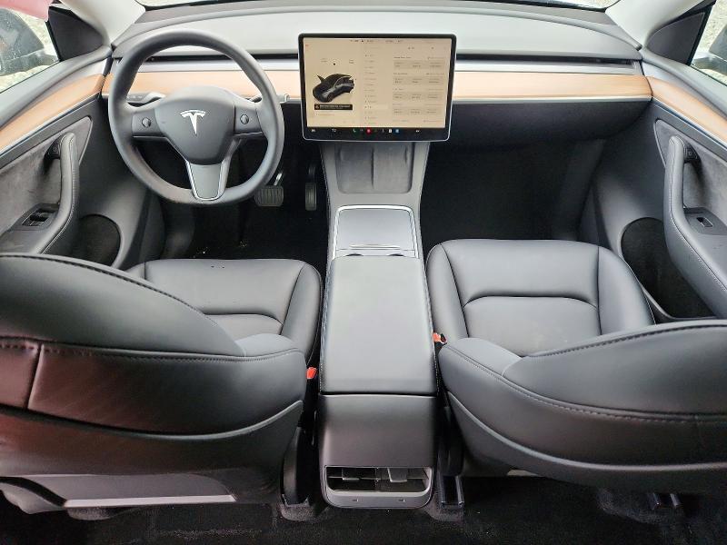 2025 Tesla Model Y მანქანა იყიდება აუქციონზე, vin: 7SAYGDED9SF272524, აუქციონის ნომერი: 98174265