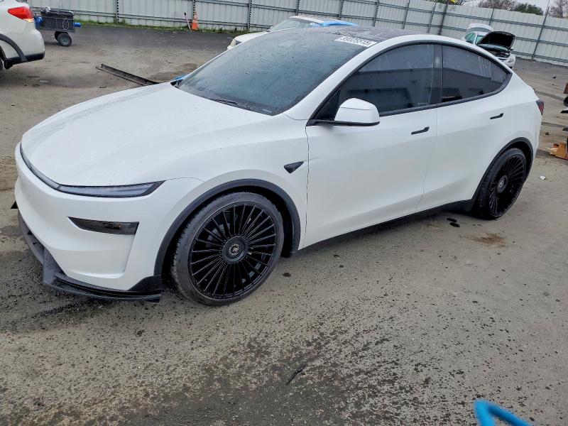 2026 Tesla Model Y მანქანა იყიდება აუქციონზე, vin: 7SAYGDED1TF428296, აუქციონის ნომერი: 99025515